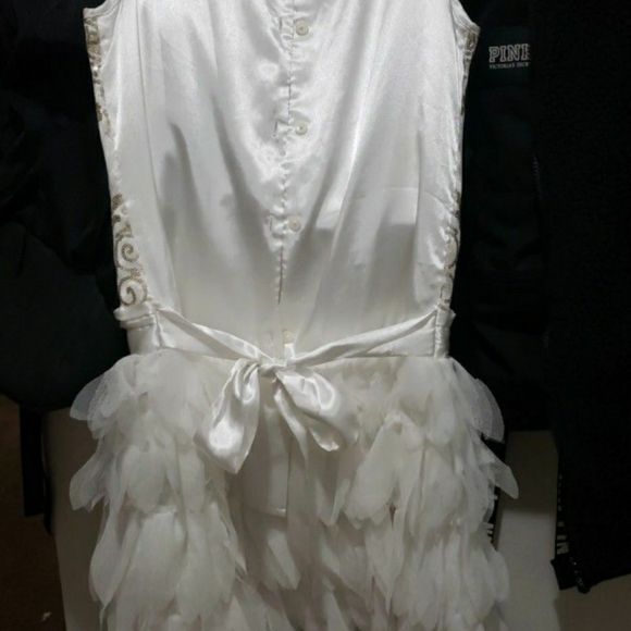 Girls size 12 white/gold dress - Picture 5 of 5